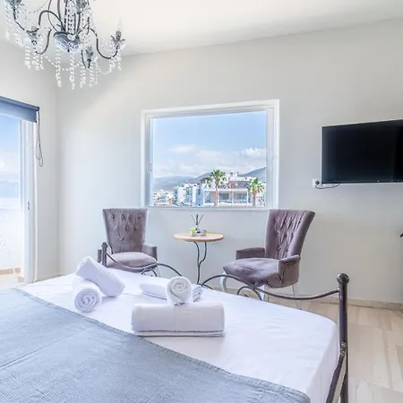 Seaside With View In The Heart Of Chersonissos